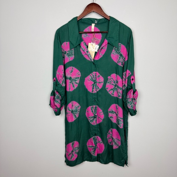 Elan Sand Dollar Button Down in Pink/Green - Picture 3 of 10